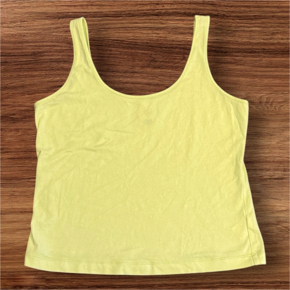 Cabi Key Lime Summer Sweater 2 Piece Set Size M - Picture 4 of 9